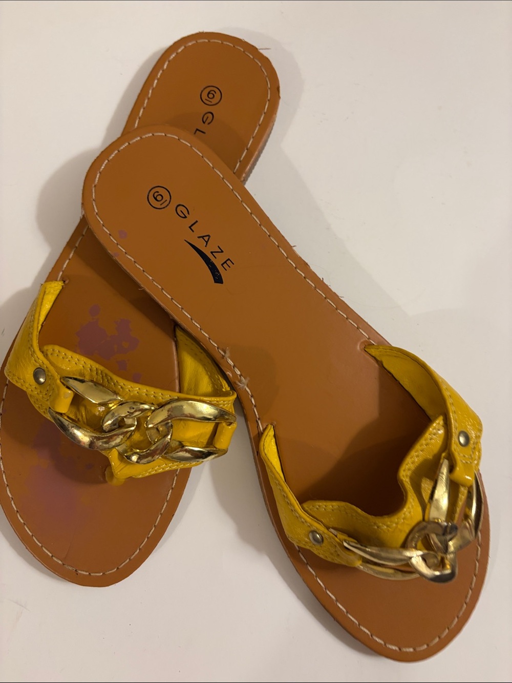 Sexy Yellow Glaze Flat Thong with Gold Tone Chain Adorning Front Size 6